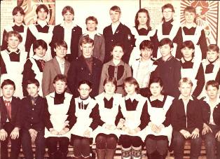 1986 год: Выпускники Основной общеобразовательной школы  города Мариинского Посада