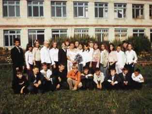 2006-7 год: ученики 8А класса Основной общеобразовательной школы  города Мариинского Посада